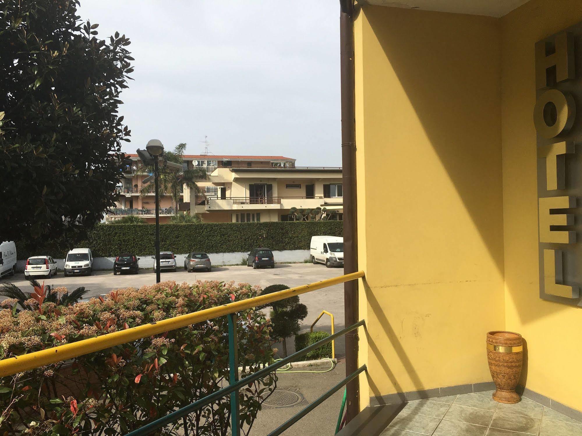 Hotel Stefano A Melito Melito di Napoli Exteriér fotografie